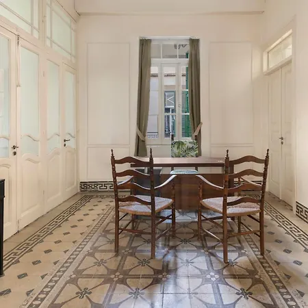 Проживание в семье Klokkari - Cozy Center By Platform 357 Никосия