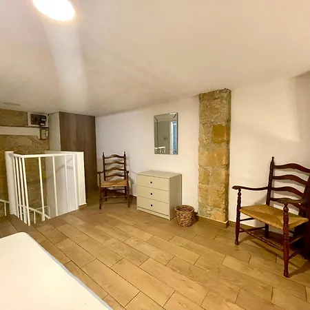 Проживание в семье Klokkari - Cozy Center By Platform 357 Никосия