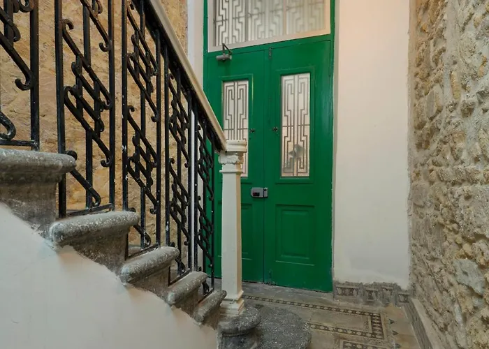 Klokkari - Cozy Center By Platform 357 *