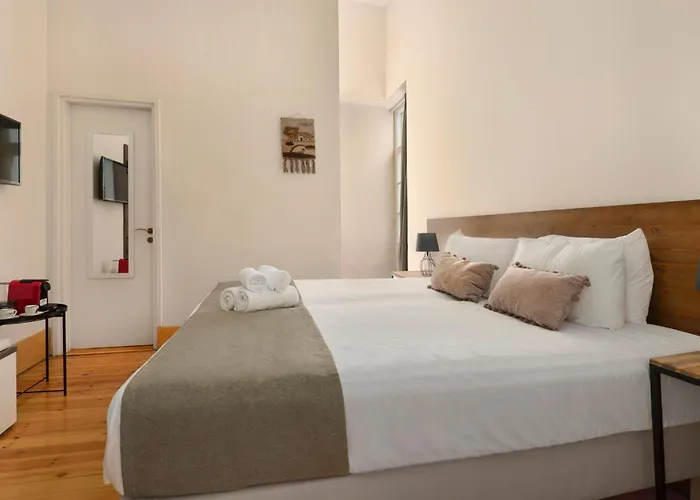 Klokkari - Cozy Center By Platform 357 *